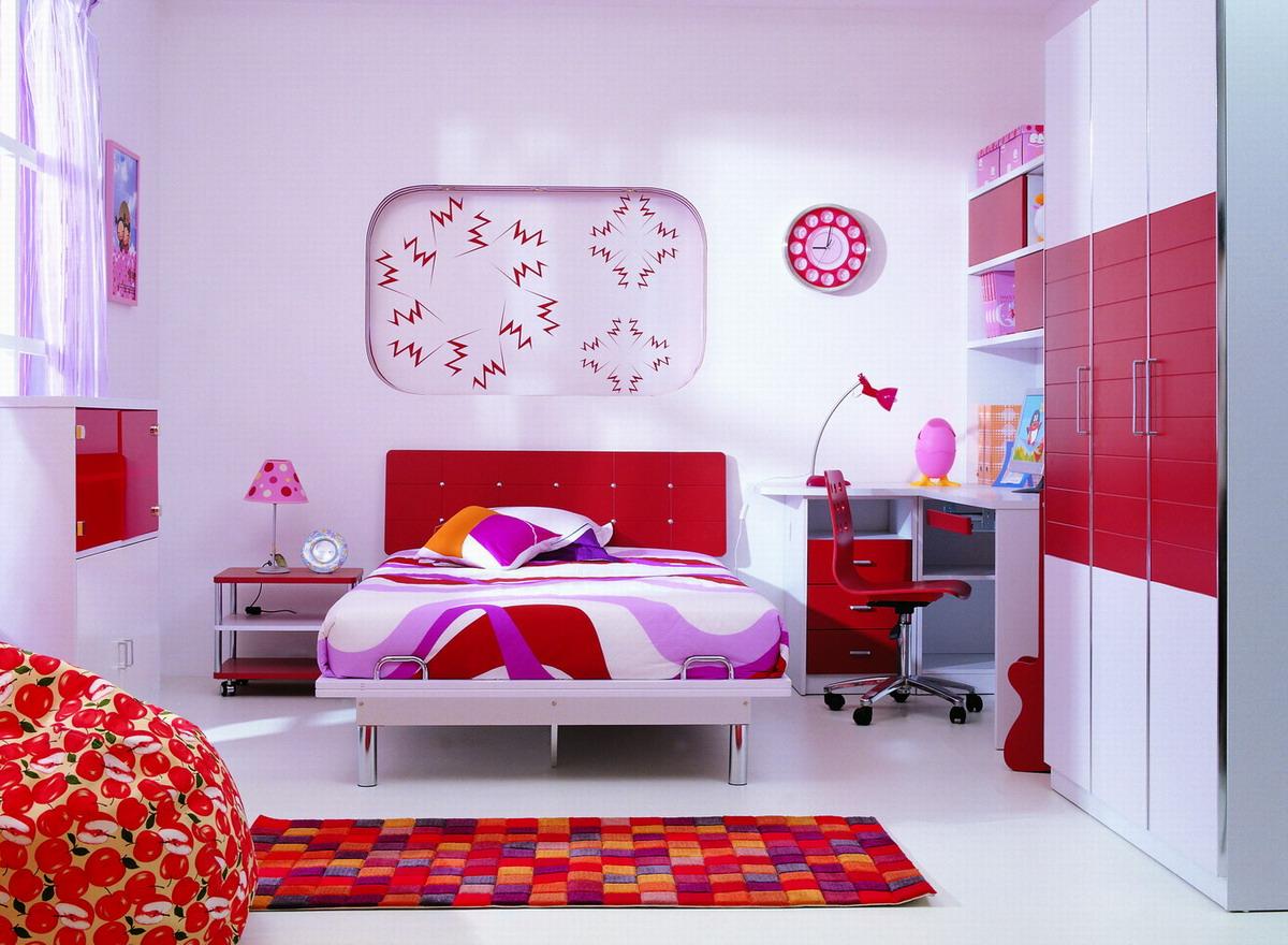 Цветовая палитра и материалы в интерьере комнаты
