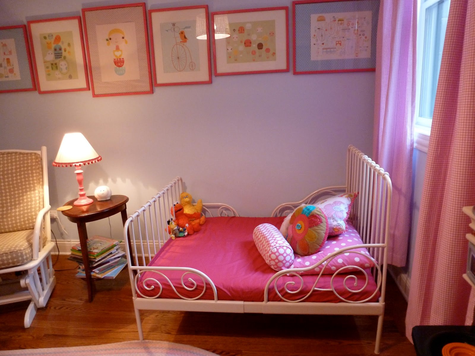 На фото: детская раздвижная кровать ИКЕА