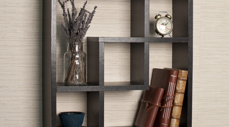 5 правил расстановки декора на полках