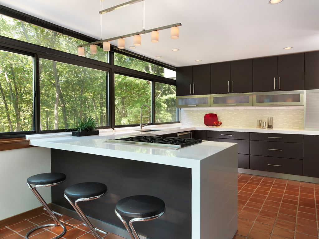 Интерьеры комнат в цветах венге. Фото