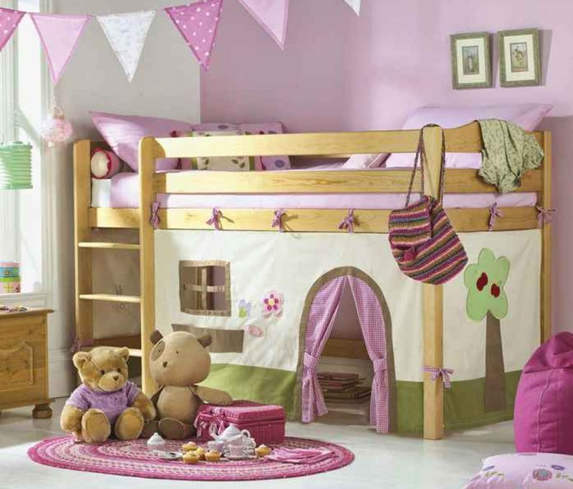 Интерьер детской комнаты для девочки