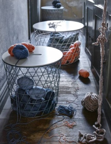 Столик с хранением