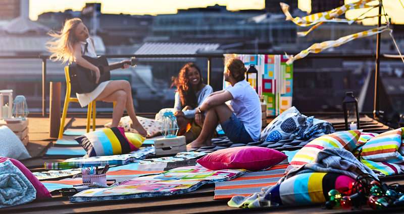 Лето в ИКЕА: 9 покупок для дома и сада к новому сезону