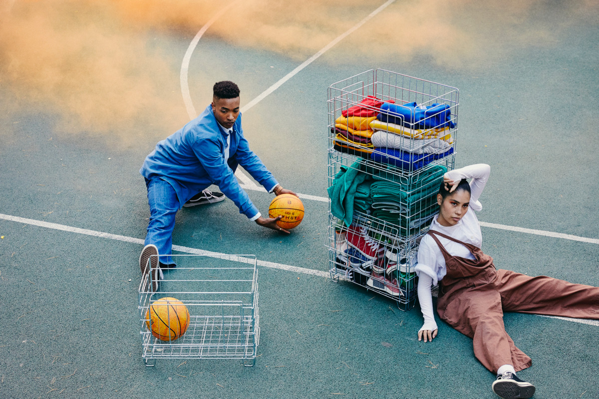 Новая коллекцию вещей ИКЕА ОМБЮТЕ для более комфортного и стильного переезда