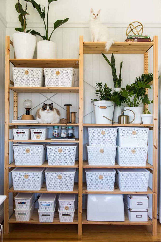 Стеллажи ИВАР могут быть самой функциональной деталью ИКЕА