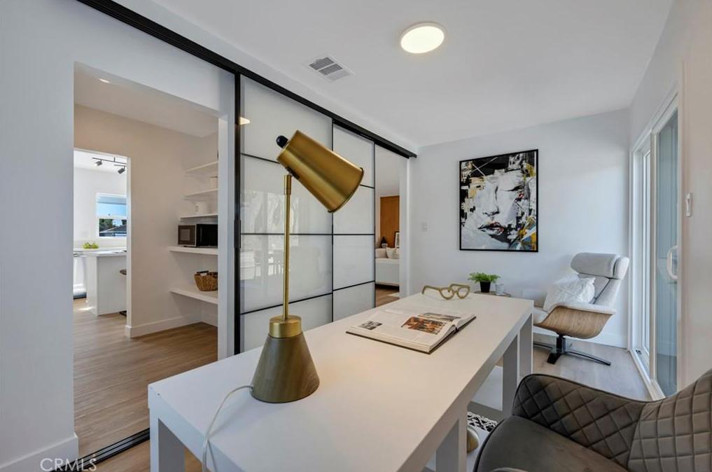 razdvizhnye-dveri-SKYTTA