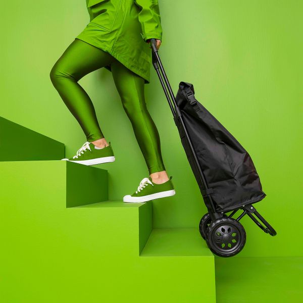 Сумка хозяйственная на колесиках, черный 33x24x68 см/38 л IKEA RADARBULLE РАДАРБУЛЛЕ 504.852.26 - фото 3