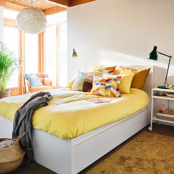 Пододеяльник и 2 наволочки, светло-желтый 200x200/50x70 см IKEA ÄNGSLILJA ЭНГСЛИЛЬЯ 004.671.35 - фото 2