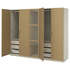 IKEA, вид спереди