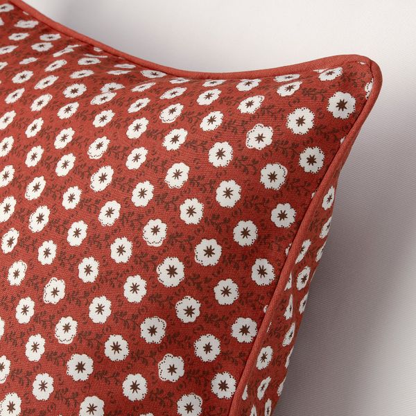 Чехол на подушку, красный белый/цветочный орнамент 50x50 см IKEA SNÖBRÄCKA СНЁБРЭККА 304.747.09 - схема-чертеж с размерами