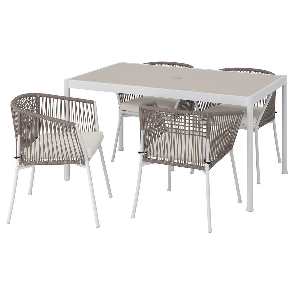 IKEA, вид спереди