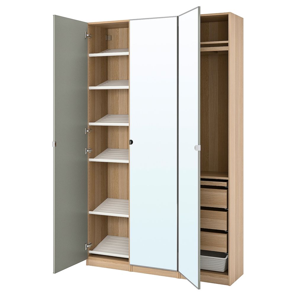 IKEA, вид спереди