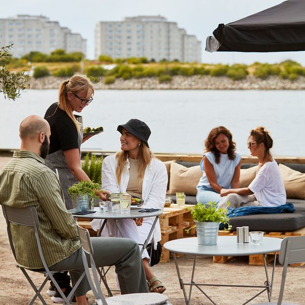 Садовый стол, серый 65 см IKEA SUNDSÖ СУНДСЁ 205.093.18 - фото 7