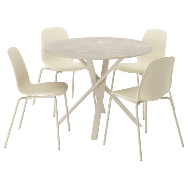 IKEA, вид спереди