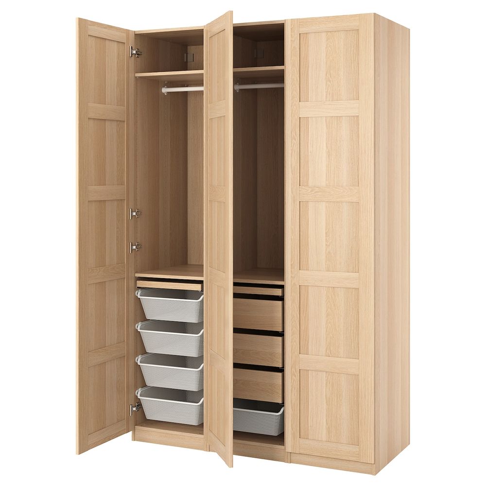 IKEA, вид спереди