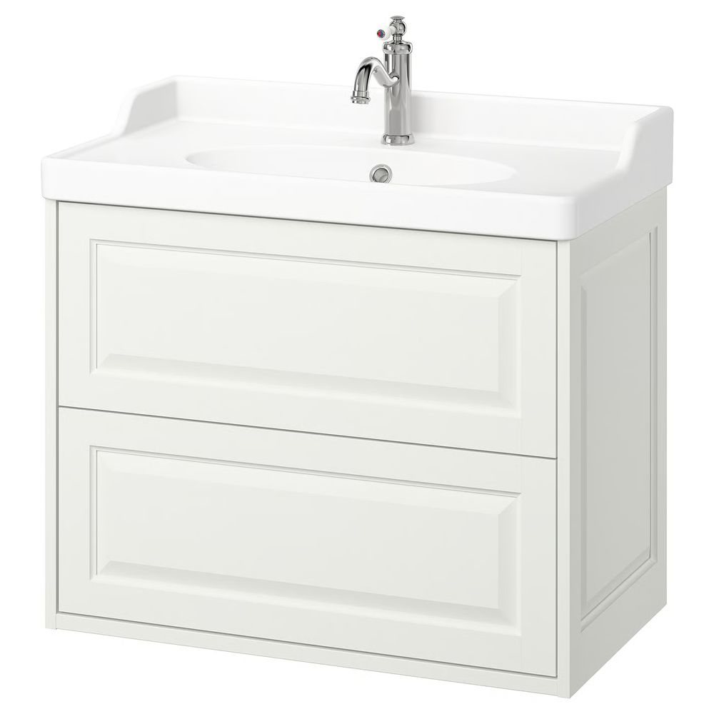 IKEA, вид спереди