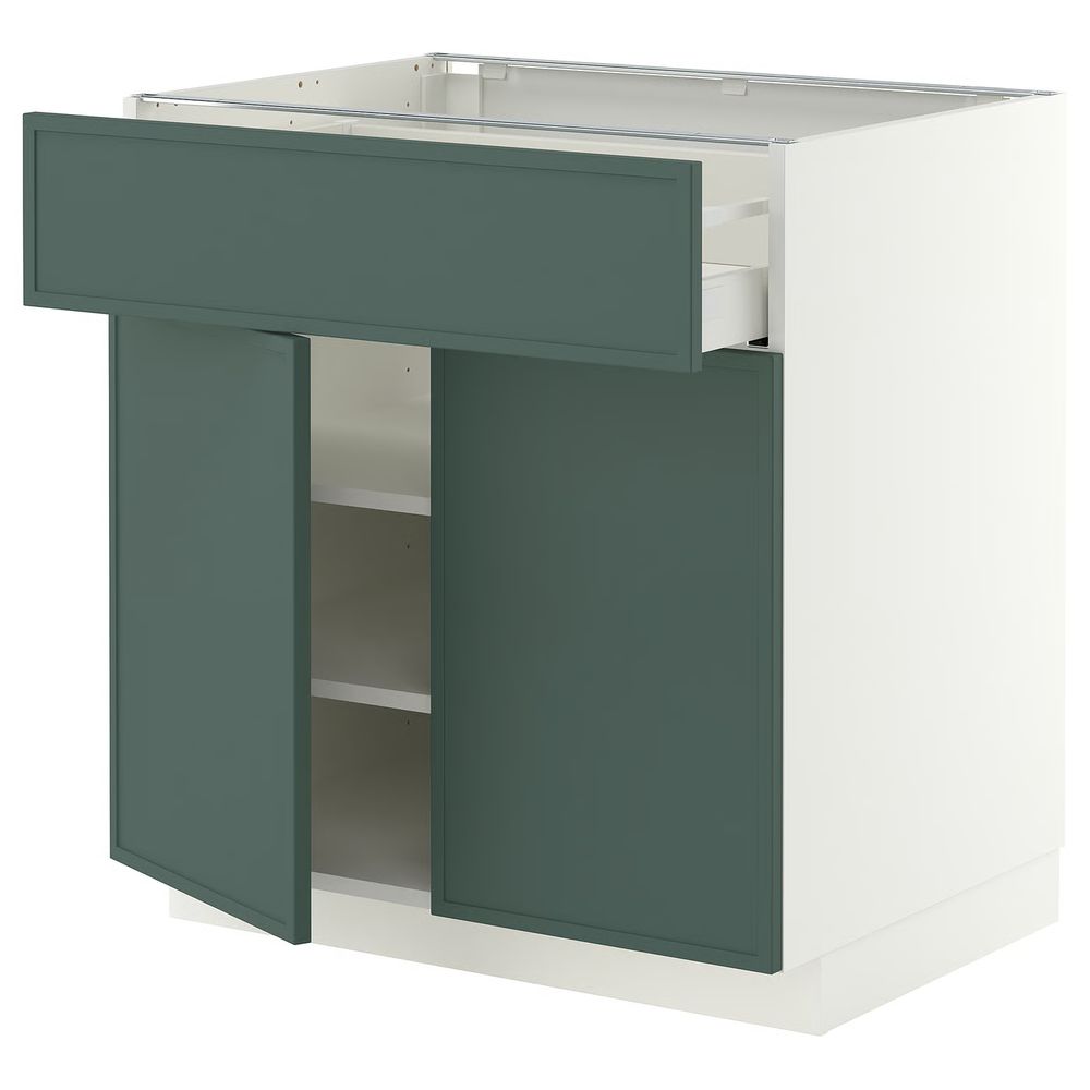 IKEA, вид спереди