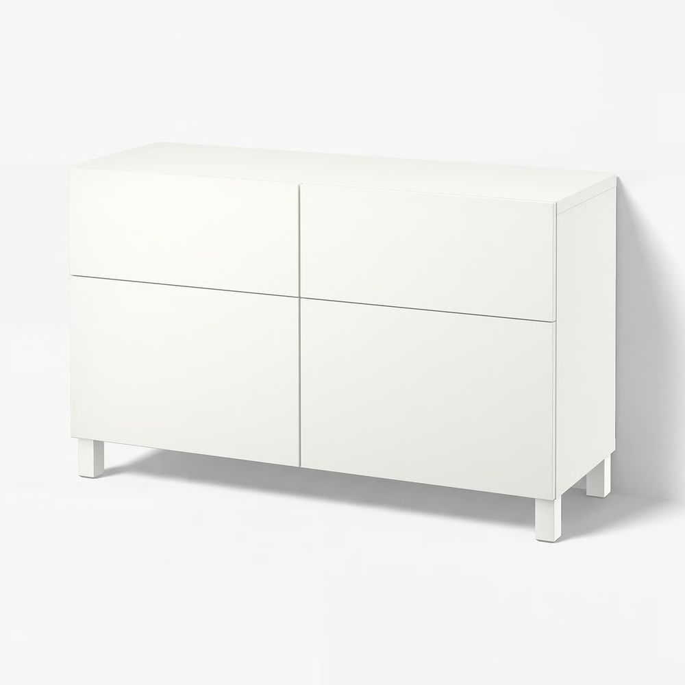 IKEA, вид спереди