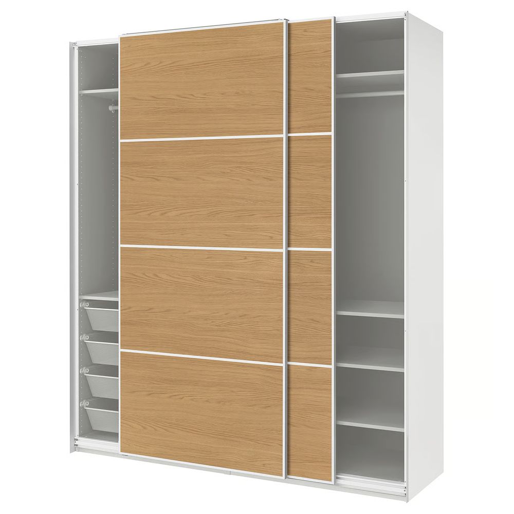 IKEA, вид спереди