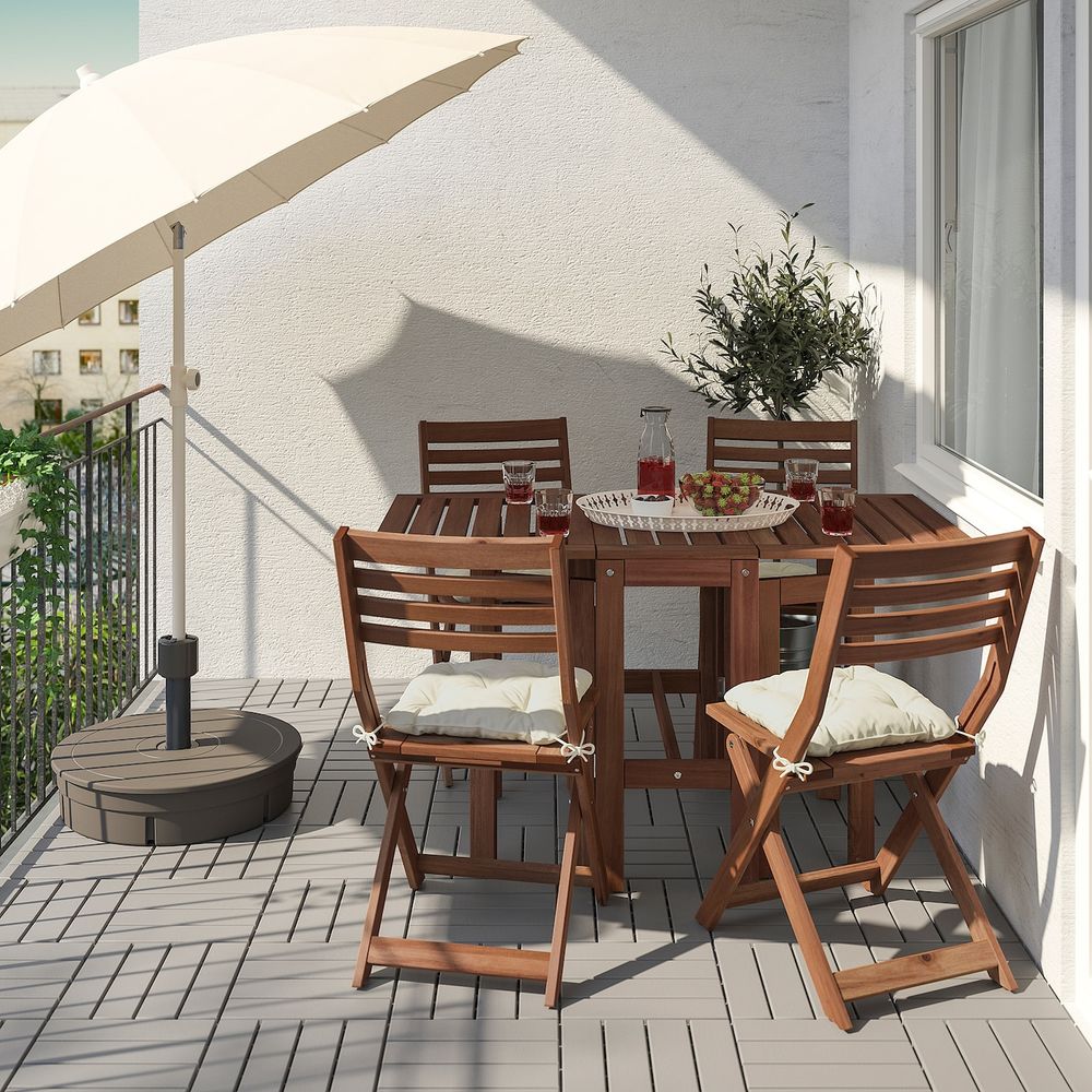 Стол + 4 складных стула, для/сада, коричневая морилка/Куддарна бежевый IKEA ÄPPLARÖ ЭПЛАРО 093.284.61 - фото 1