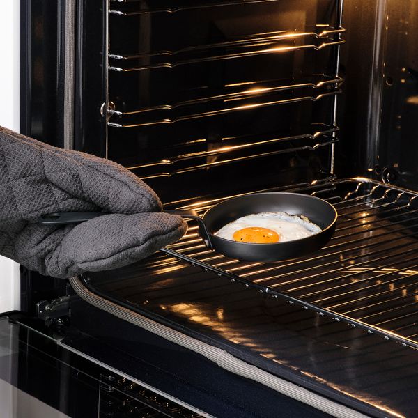 Сковорода, углеродистая сталь, 13 см IKEA VARDVARDAGEN ВАРДАГЕН ВАРДАГЕН 004.612.37 - фото 4