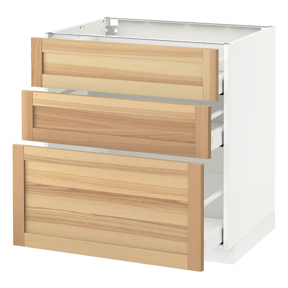 IKEA, вид спереди