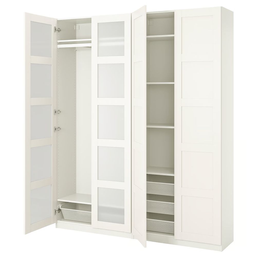 IKEA, вид спереди