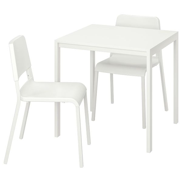 IKEA, вид спереди