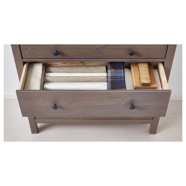 Шкаф-витрина с 3 ящиками ХЕМНЭС, серо-коричневый (90x197 см) - фото 3