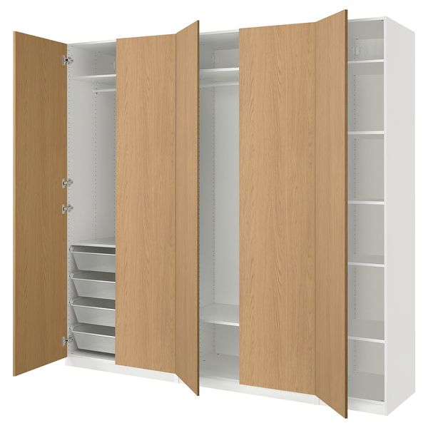 IKEA, вид спереди