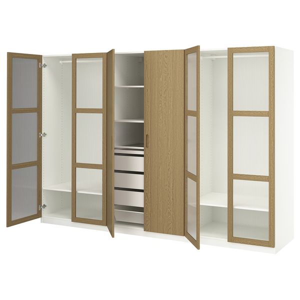IKEA, вид спереди