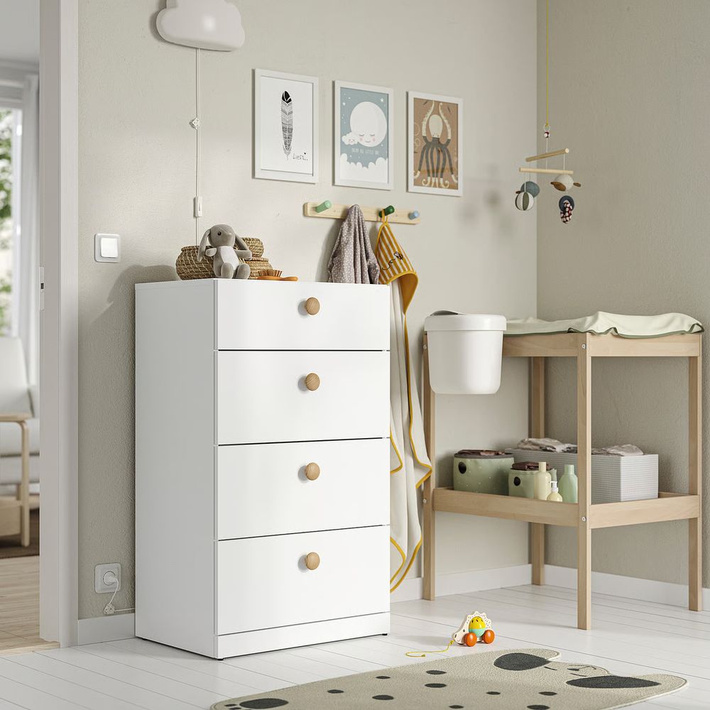 IKEA, вид спереди