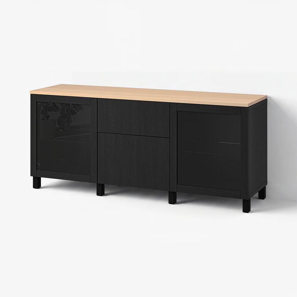 IKEA, вид спереди