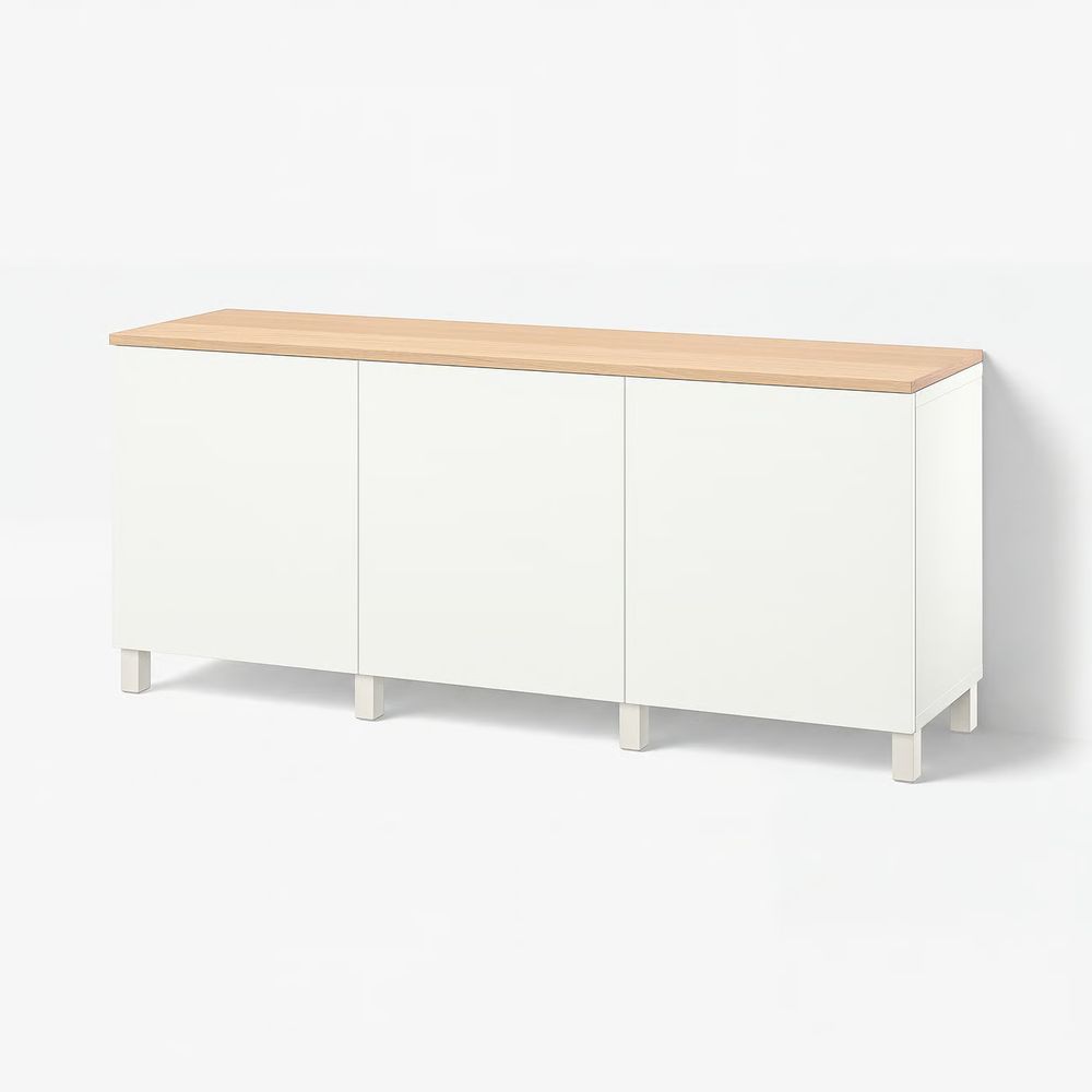 IKEA, вид спереди