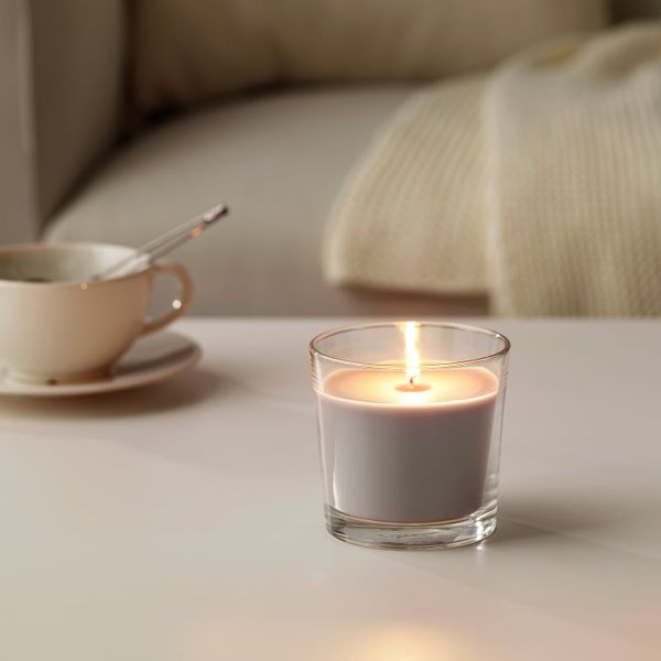 Ароматическая свеча в стакане, Мускатный орех и ваниль, серый, 9 см IKEA СИНЛИГ 403.500.77 - фото 2