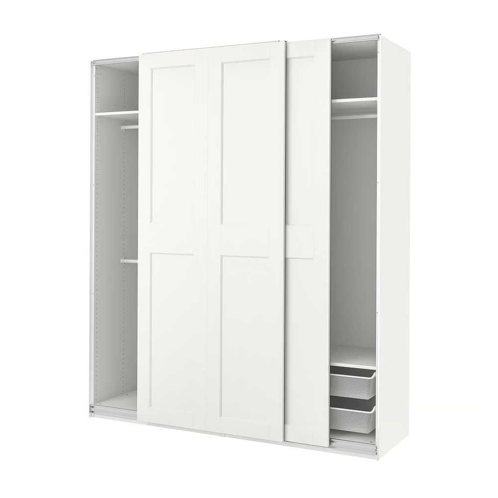 IKEA, вид спереди