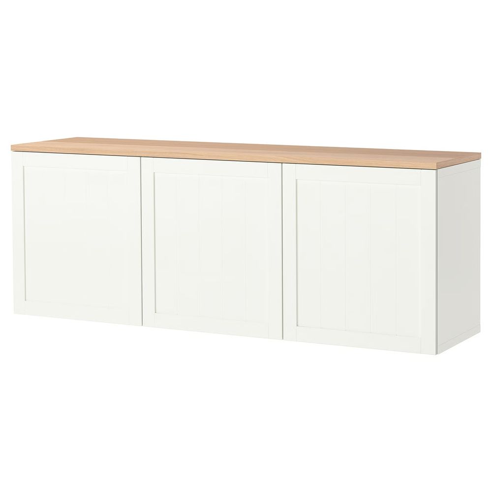 IKEA, вид спереди