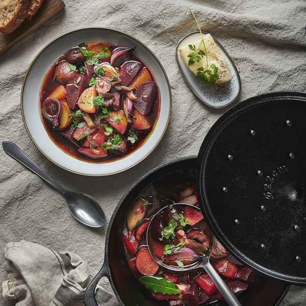 Кастрюля с крышкой, чугун 5 л IKEA VARDAGEN ВАРДАГЕН 204.370.53 - фото 11