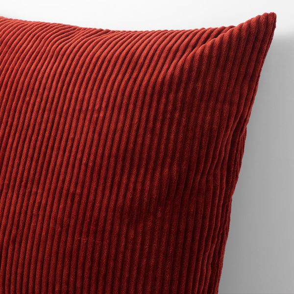 Чехол на подушку, красный 50x50 см IKEA ÅSVEIG ОСВЕЙГ 004.900.89 - фото 2