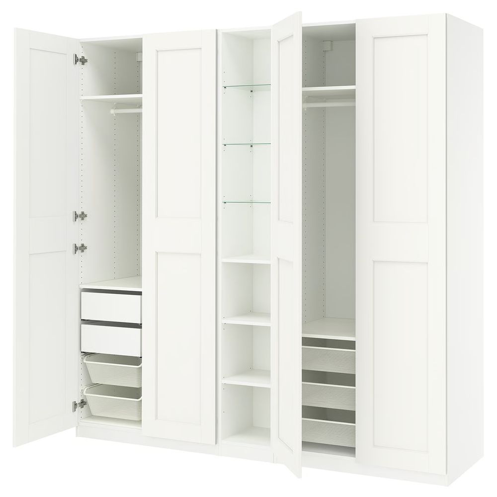 IKEA, вид спереди