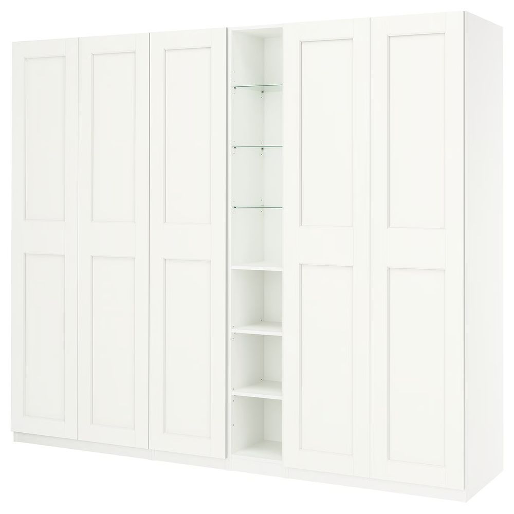 IKEA, вид спереди