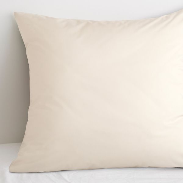 Наволочка, бежевый 70x70 см IKEA ULLVIDE УЛЛЬВИДЕ 705.003.01 - фото 2