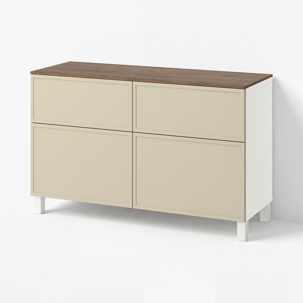 IKEA, вид спереди