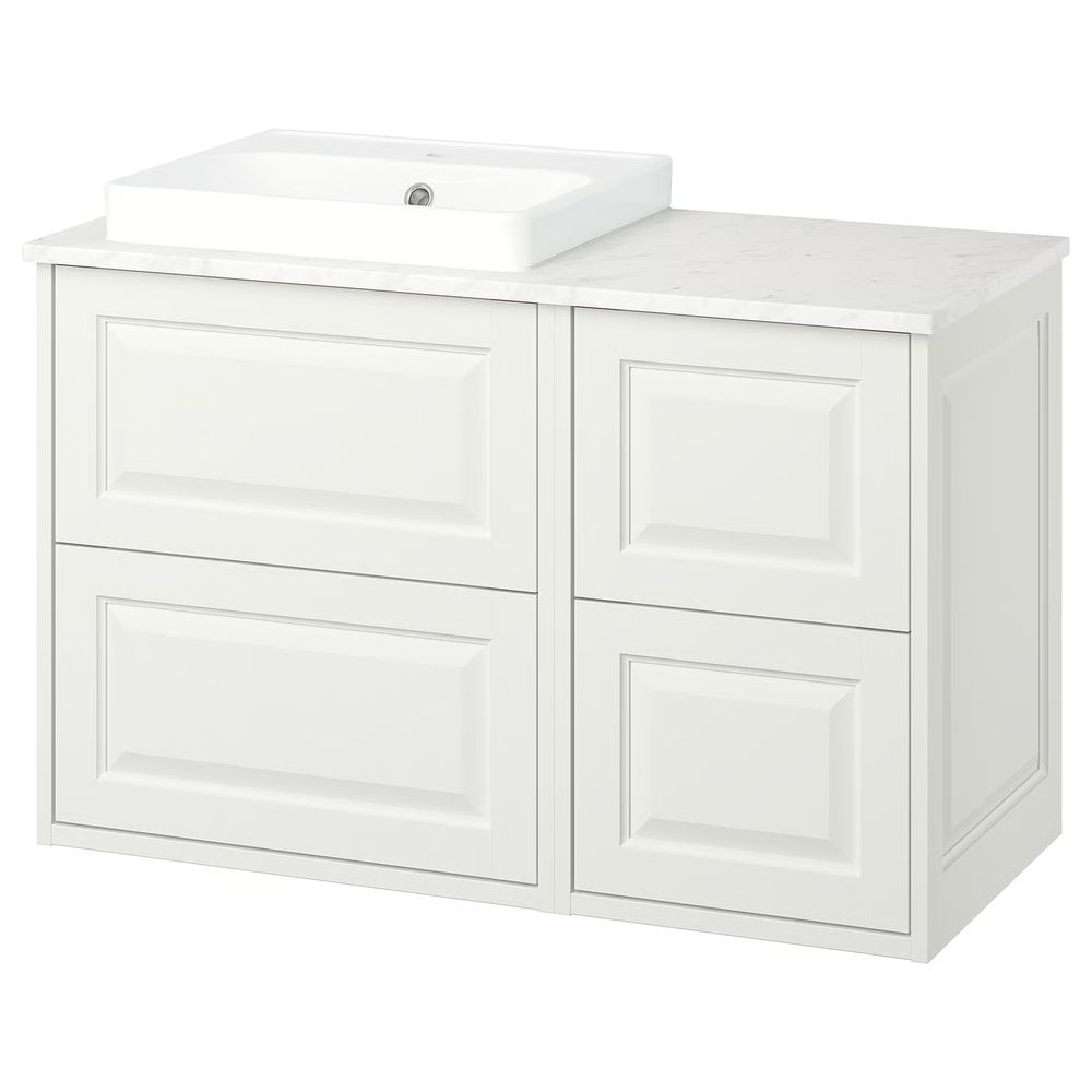 IKEA, вид спереди