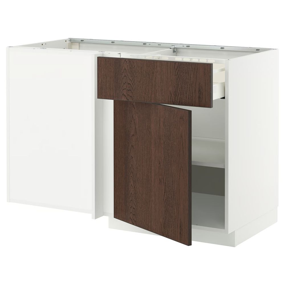 IKEA, вид спереди
