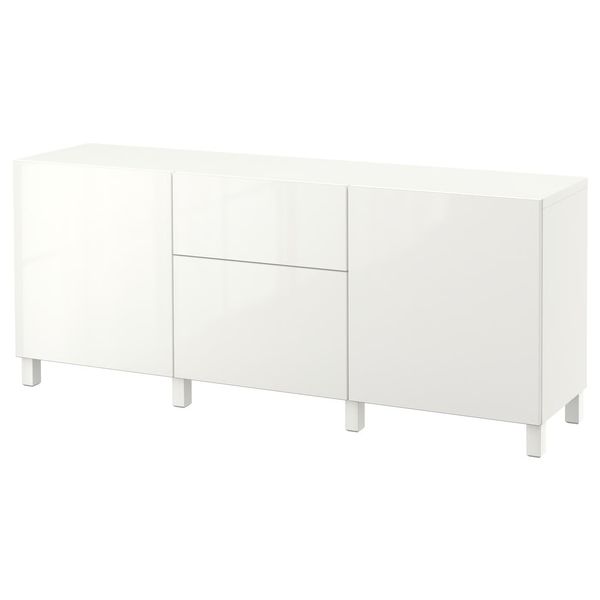 IKEA, вид спереди
