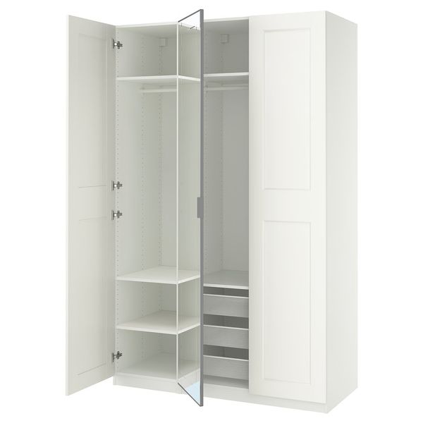 IKEA, вид спереди