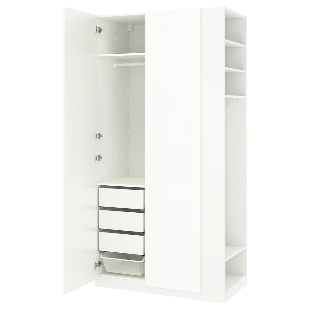 IKEA, вид спереди