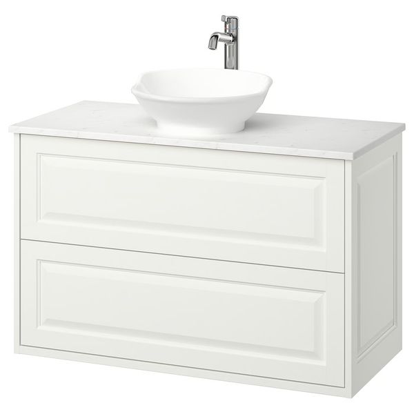 IKEA, вид спереди