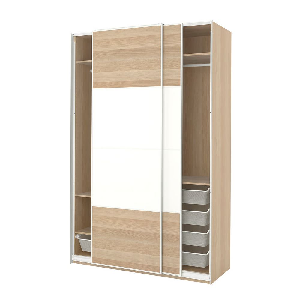 IKEA, вид спереди